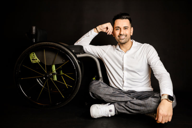 TAN CAGLAR Schauspieler, Comedian, Moderator, professioneller Basketballspieler und Model